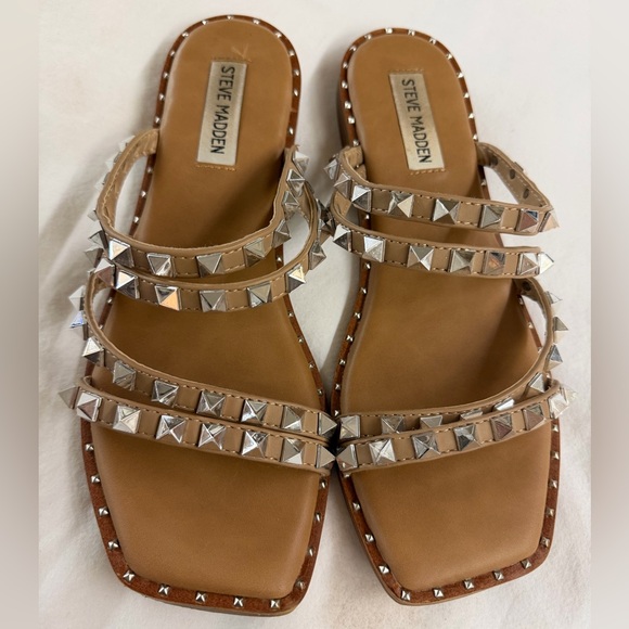 Steve Madden Shoes - Steve Madden Brown Sandals with Silver Studs